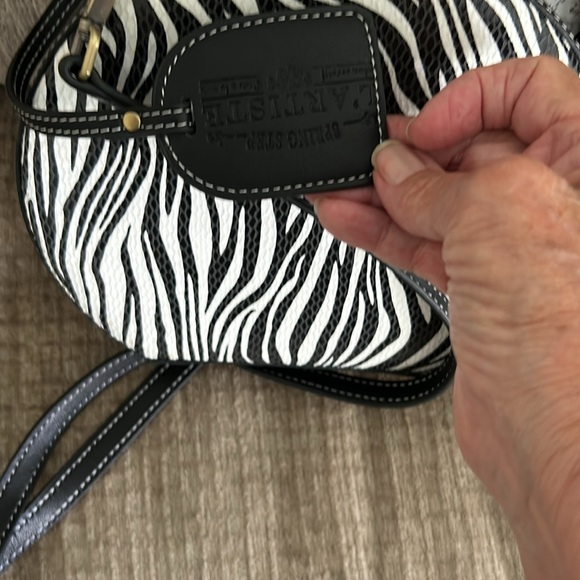 Spring step L’Artiste Zebra rounded bag with removable adjustable strap - Picture 4 of 12